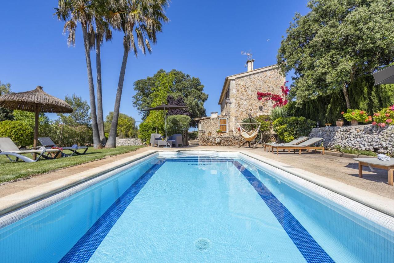 Villa Cas Moreu 454 *